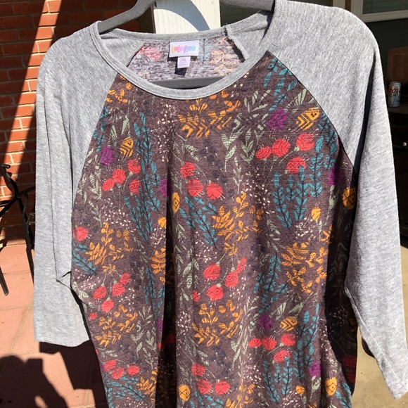 LulaRoe Randy shirts - Picture 6 of 6